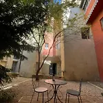 Loft Atypique - Climatise - Hyper Centre - Calme - Petite Terrasse Apartmán *