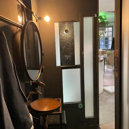 Loft Atypique - Climatise - Hyper Centre - Calme - Petite Terrasse Béziers