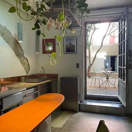 Loft Atypique - Climatise - Hyper Centre - Calme - Petite Terrasse