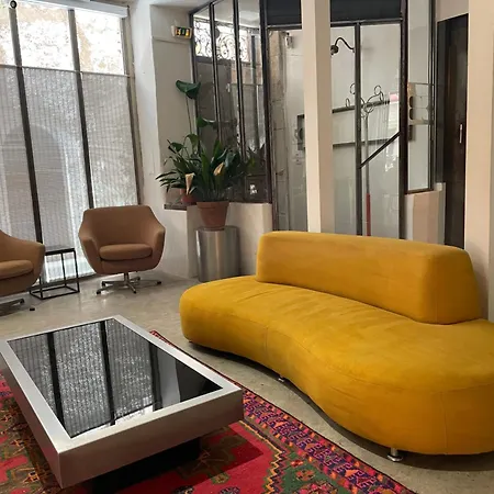 Loft Atypique - Climatise - Hyper Centre - Calme - Petite Terrasse *