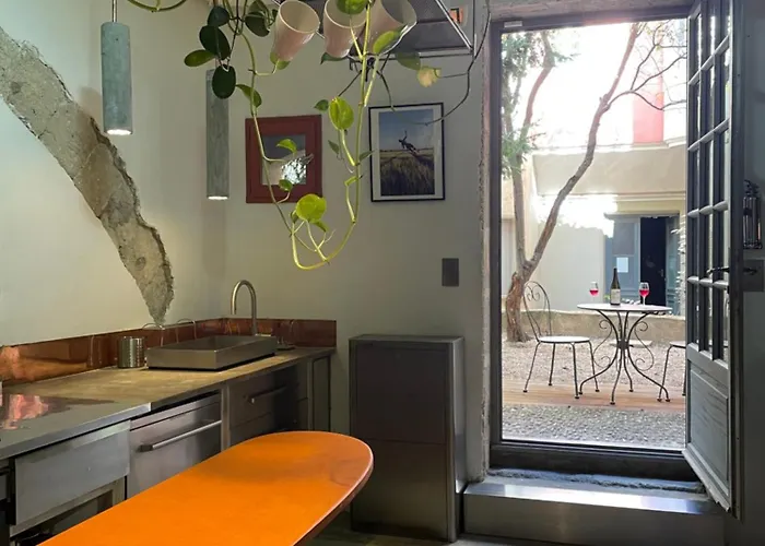Loft Atypique - Climatise - Hyper Centre - Calme - Petite Terrasse